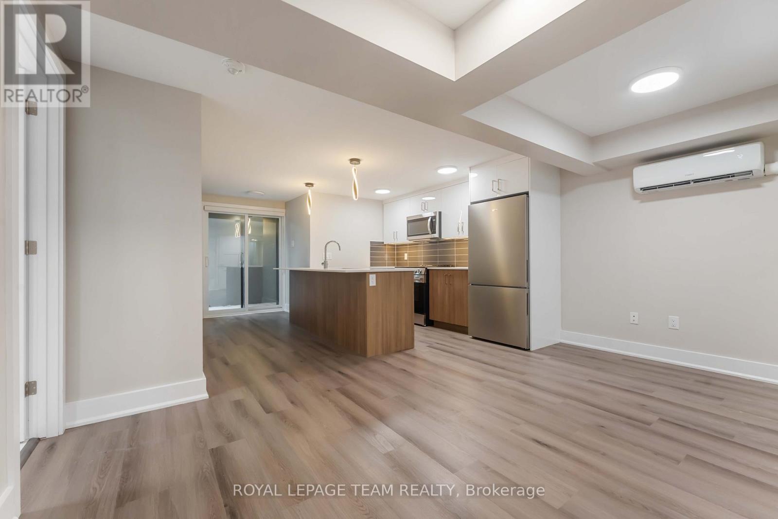 1 - 342 Fifth Avenue, Ottawa, Ontario  K1S 2N7 - Photo 3 - X12679196