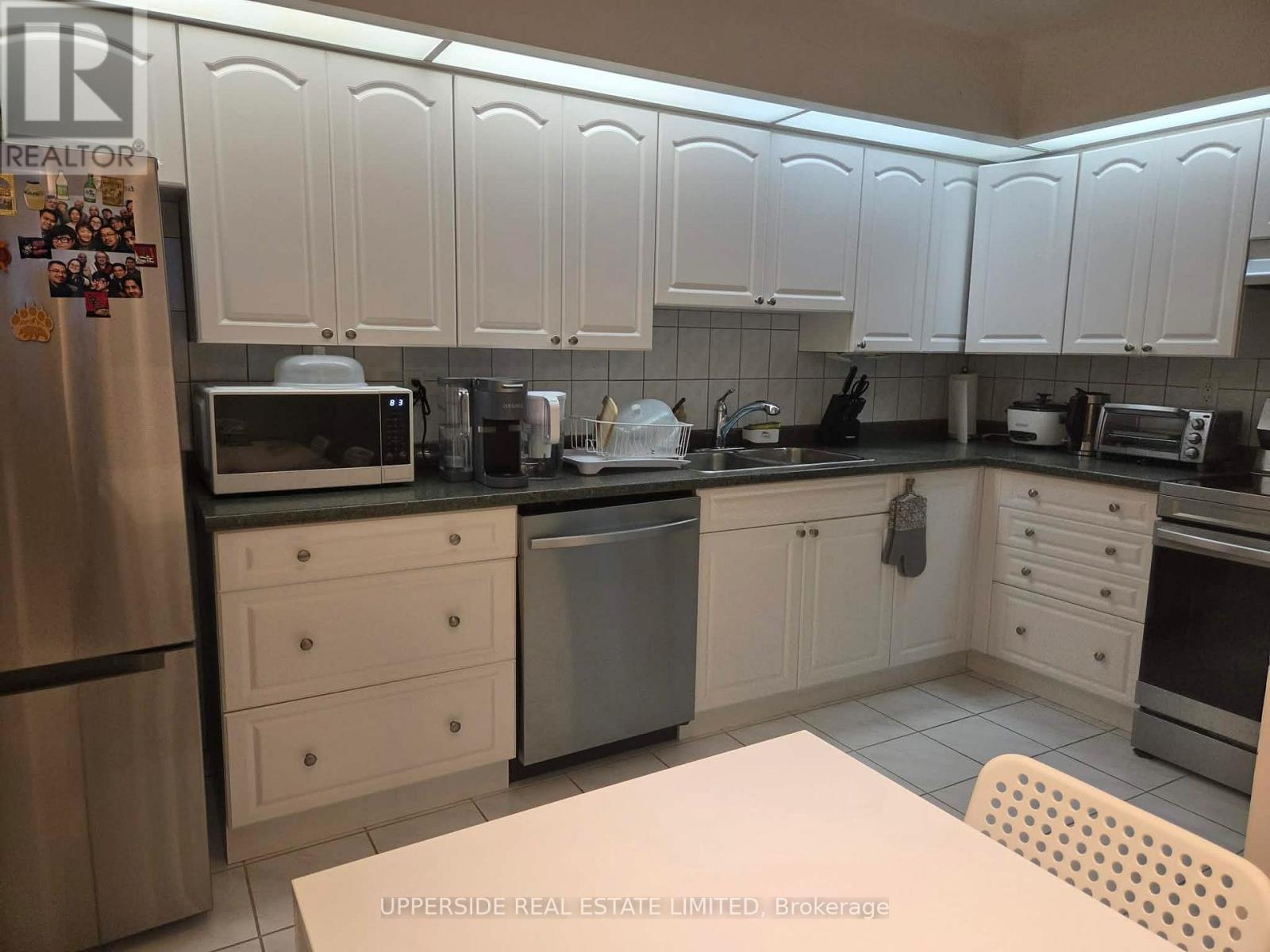 405 - 33 Elmhurst Avenue, Toronto, Ontario  M2N 6G8 - Photo 5 - C12679182