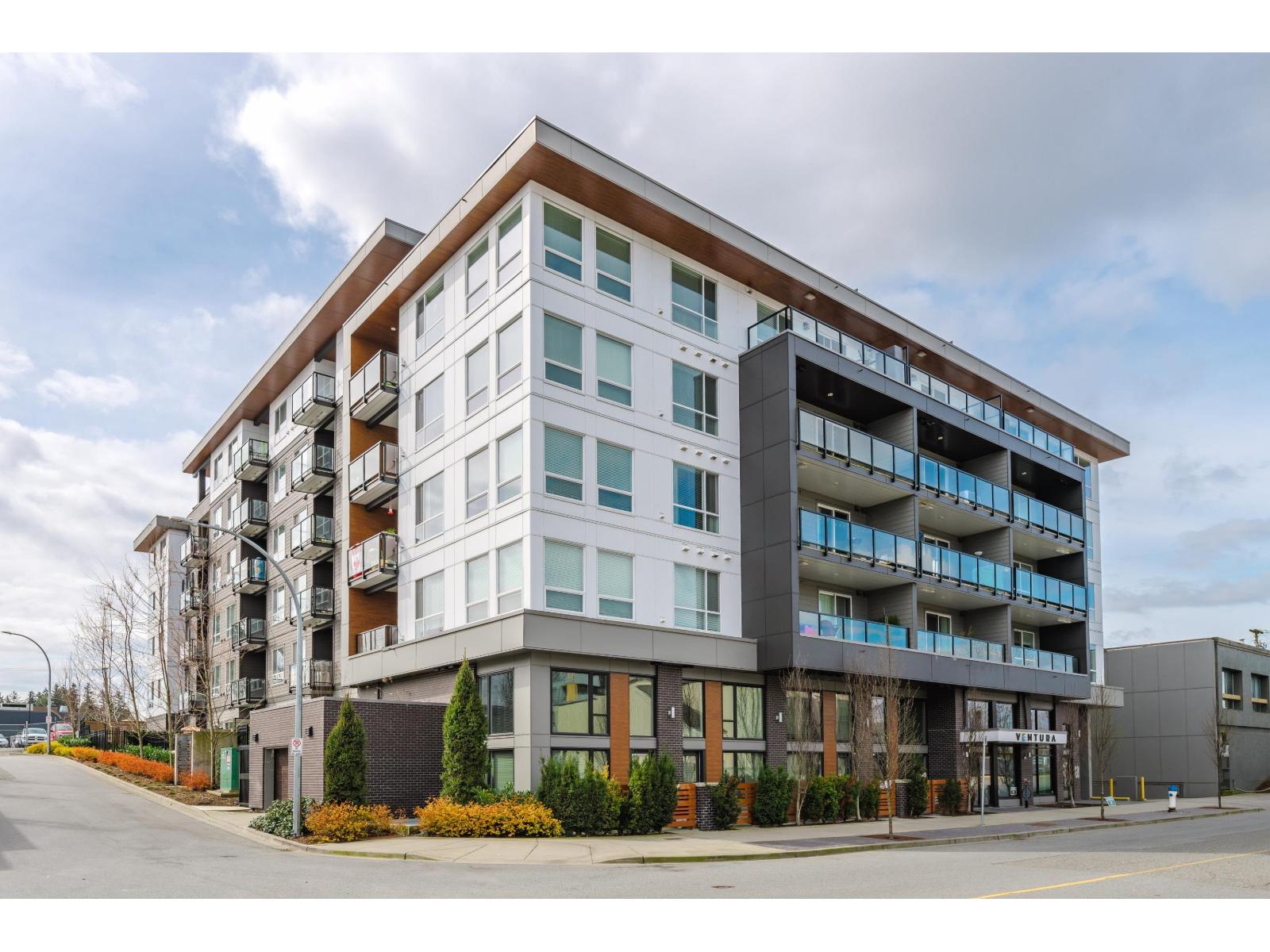 304 32838 Ventura Avenue, Abbotsford, British Columbia  V2S 0M5 - Photo 1 - R3077711