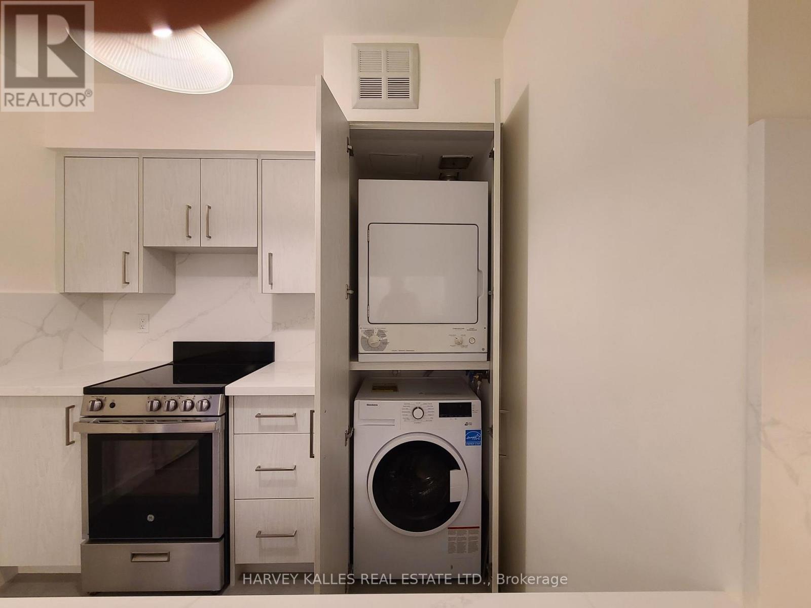 609 - 1055 Bay Street, Toronto, Ontario  M5S 3A3 - Photo 9 - C12678650