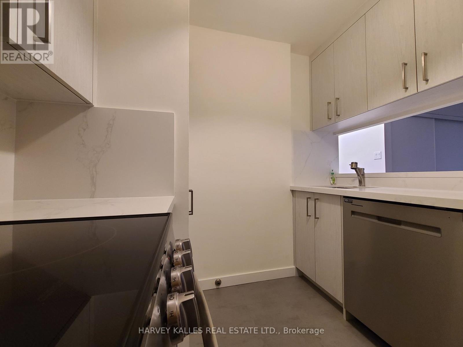 609 - 1055 Bay Street, Toronto, Ontario  M5S 3A3 - Photo 11 - C12678650