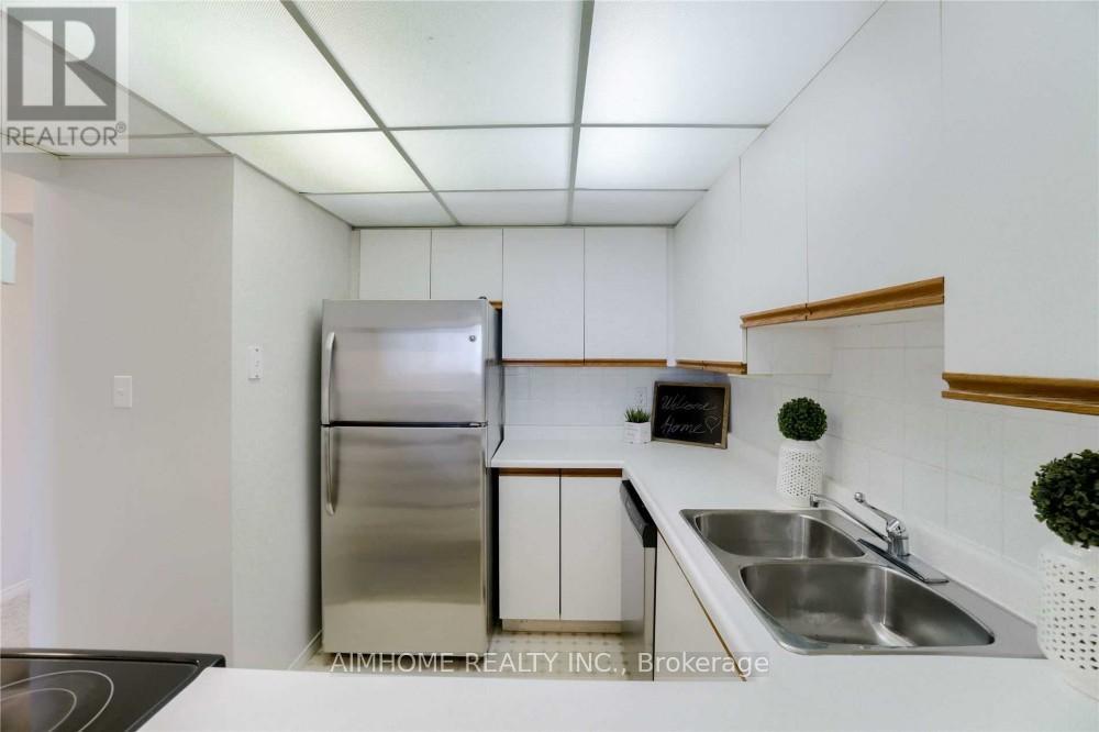 1004 - 5090 Pinedale Avenue, Burlington, Ontario  L7L 3V8 - Photo 8 - W12679192