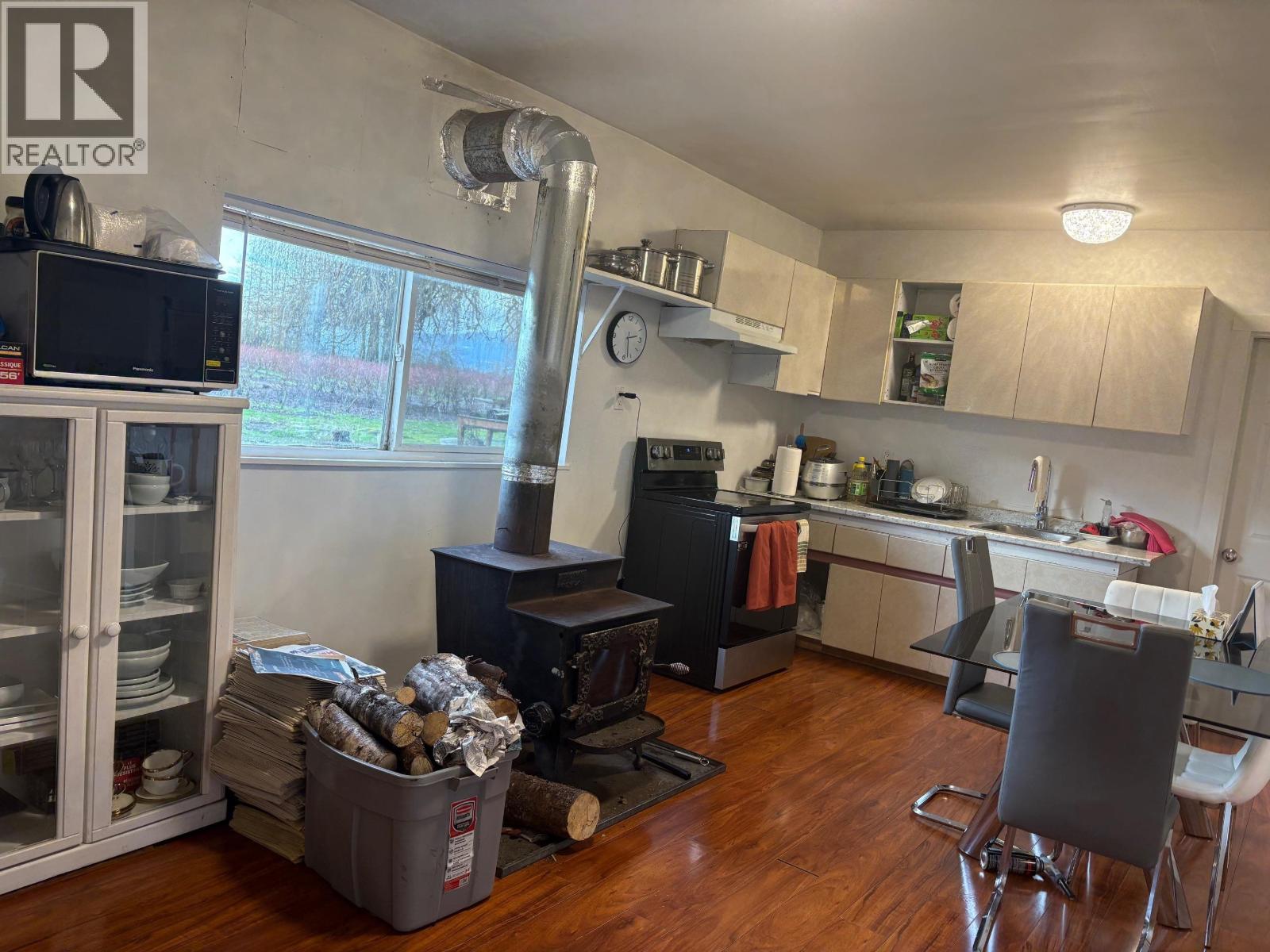 12853 HARRIS ROAD, Pitt Meadows, British Columbia