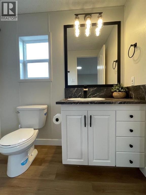 384-410 Conductor Blvd, Coaldale, Alberta  T1M 1P6 - Photo 27 - A2270501
