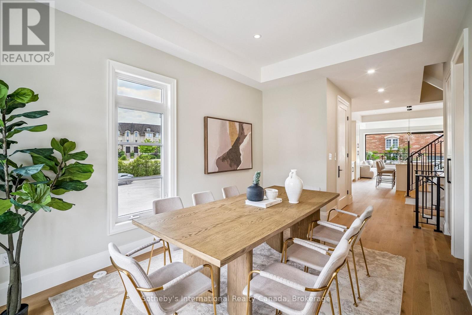 249 Rebecca Street, Oakville, Ontario  L6K 2W4 - Photo 9 - W12678100