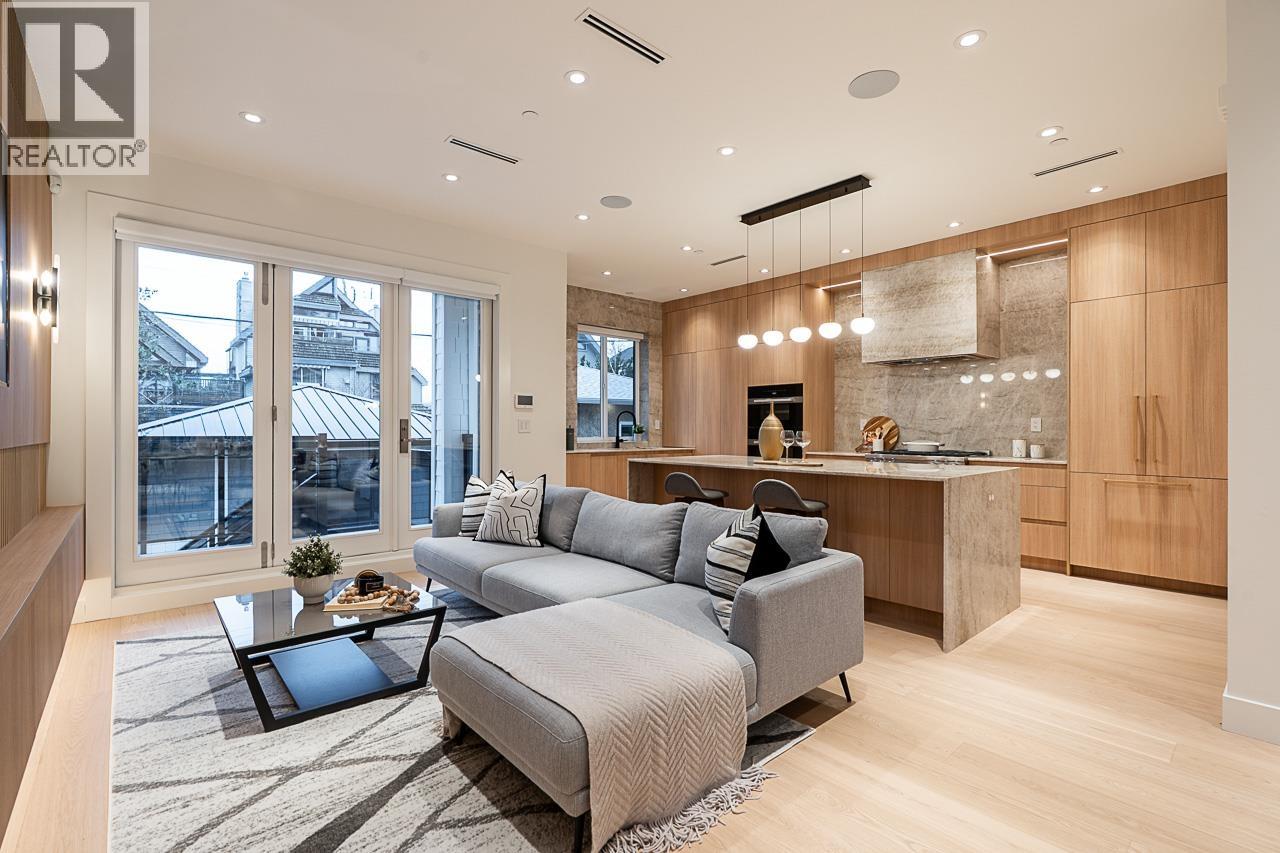 Listing Picture 10 of 40 : 2565 W 2ND AVENUE, Vancouver / 溫哥華 - 魯藝地產 Yvonne Lu Group - MLS Medallion Club Member