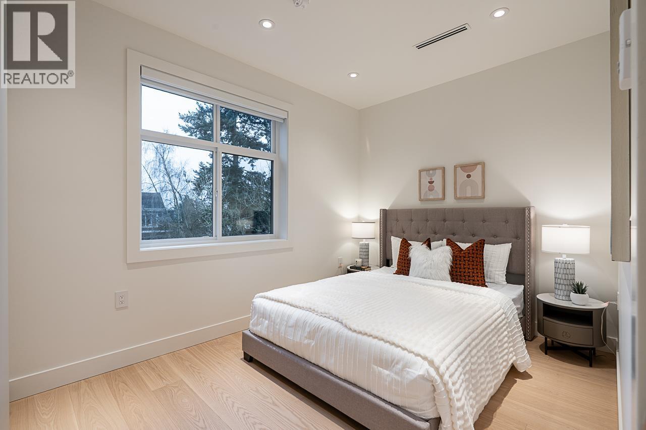 Listing Picture 21 of 40 : 2565 W 2ND AVENUE, Vancouver / 溫哥華 - 魯藝地產 Yvonne Lu Group - MLS Medallion Club Member