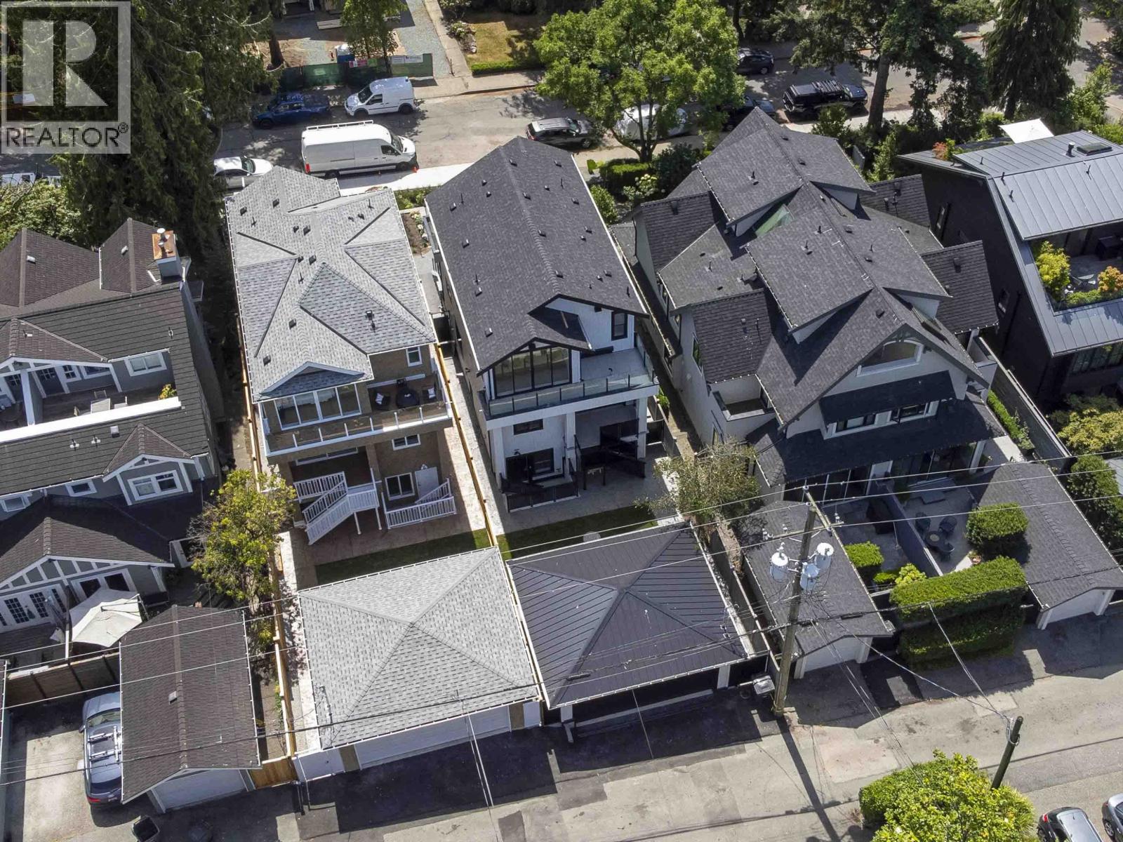 Listing Picture 40 of 40 : 2565 W 2ND AVENUE, Vancouver / 溫哥華 - 魯藝地產 Yvonne Lu Group - MLS Medallion Club Member