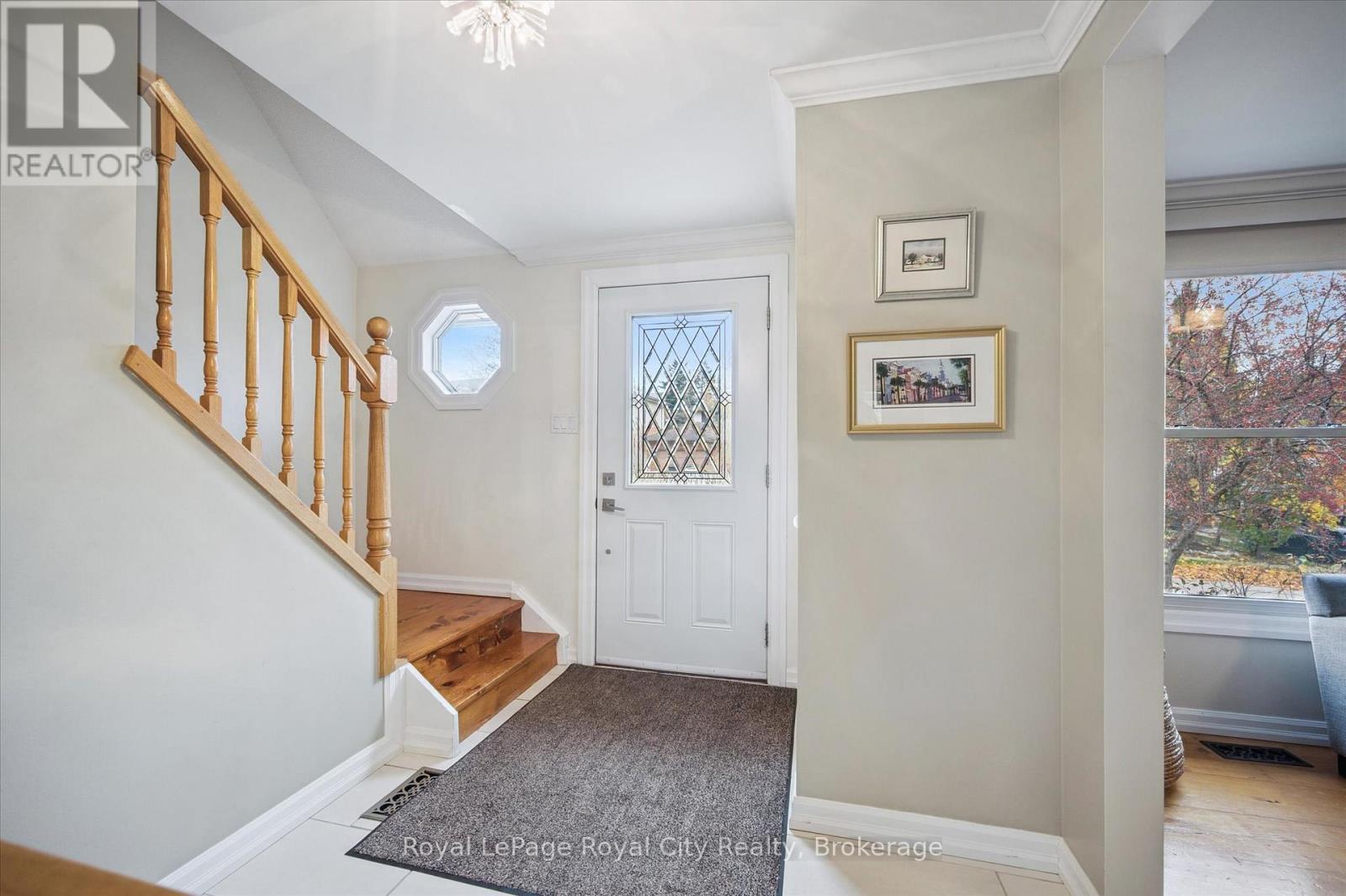 52 Hilldale Crescent, Guelph, Ontario  N1G 4B8 - Photo 10 - X12679226