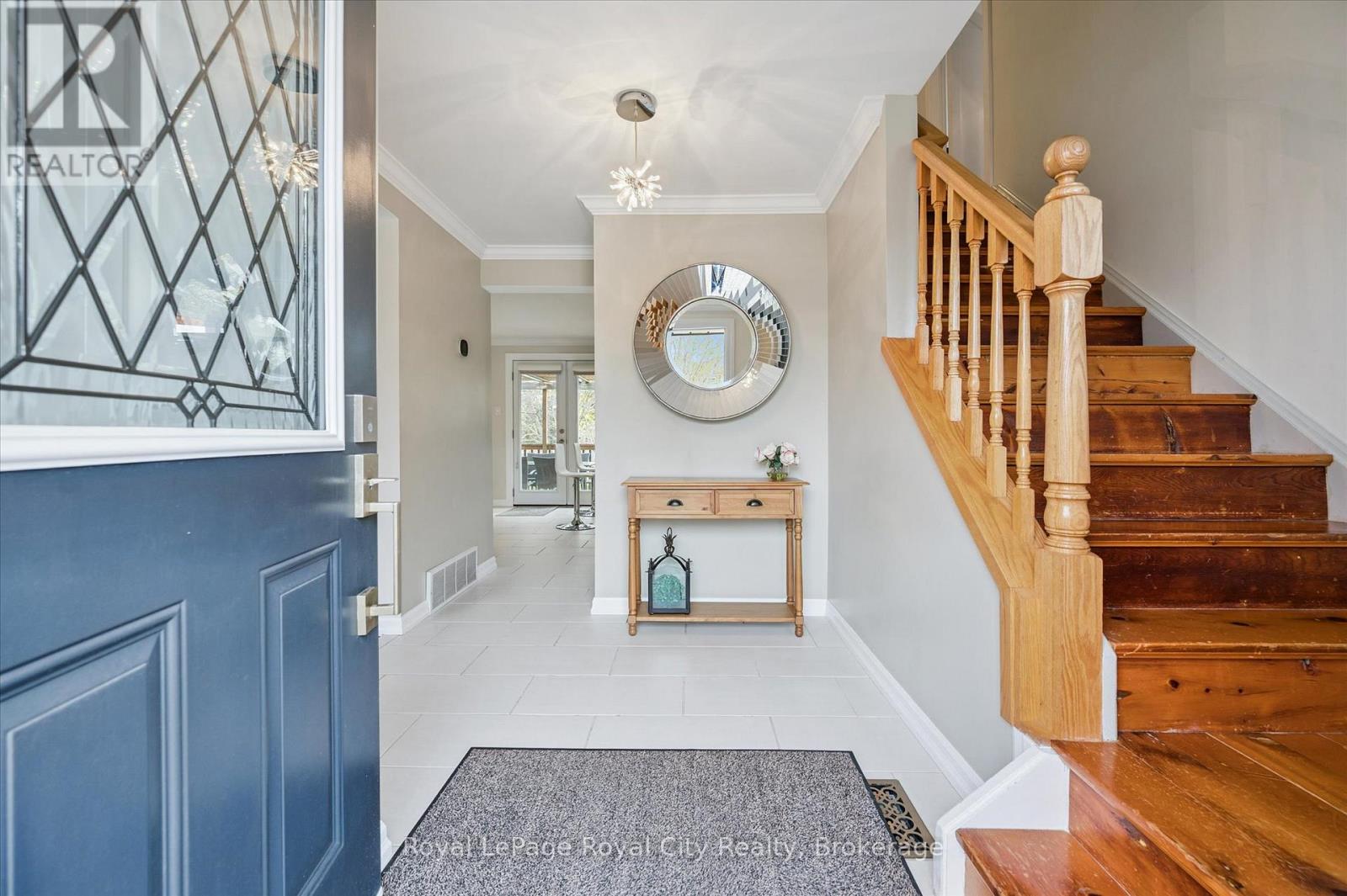 52 Hilldale Crescent, Guelph, Ontario  N1G 4B8 - Photo 11 - X12679226