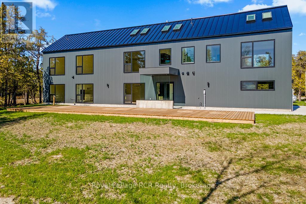 67 Pedwell Drive, Northern Bruce Peninsula, Ontario  N0H 2R0 - Photo 2 - X12679278