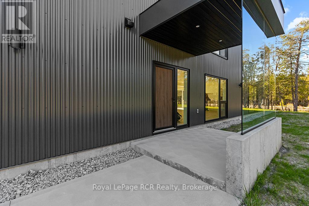 67 Pedwell Drive, Northern Bruce Peninsula, Ontario  N0H 2R0 - Photo 8 - X12679278