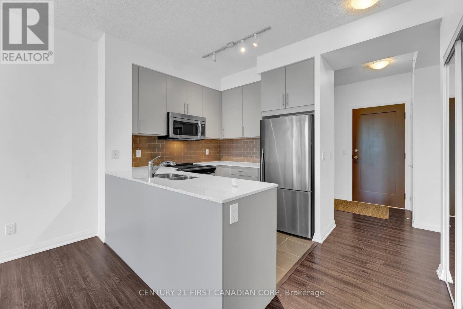 903 - 75 Eglinton Avenue W, Mississauga, Ontario  L5R 0E5 - Photo 16 - W12679256