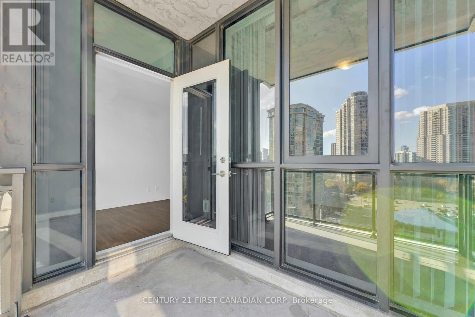 903 - 75 Eglinton Avenue W, Mississauga, Ontario  L5R 0E5 - Photo 23 - W12679256