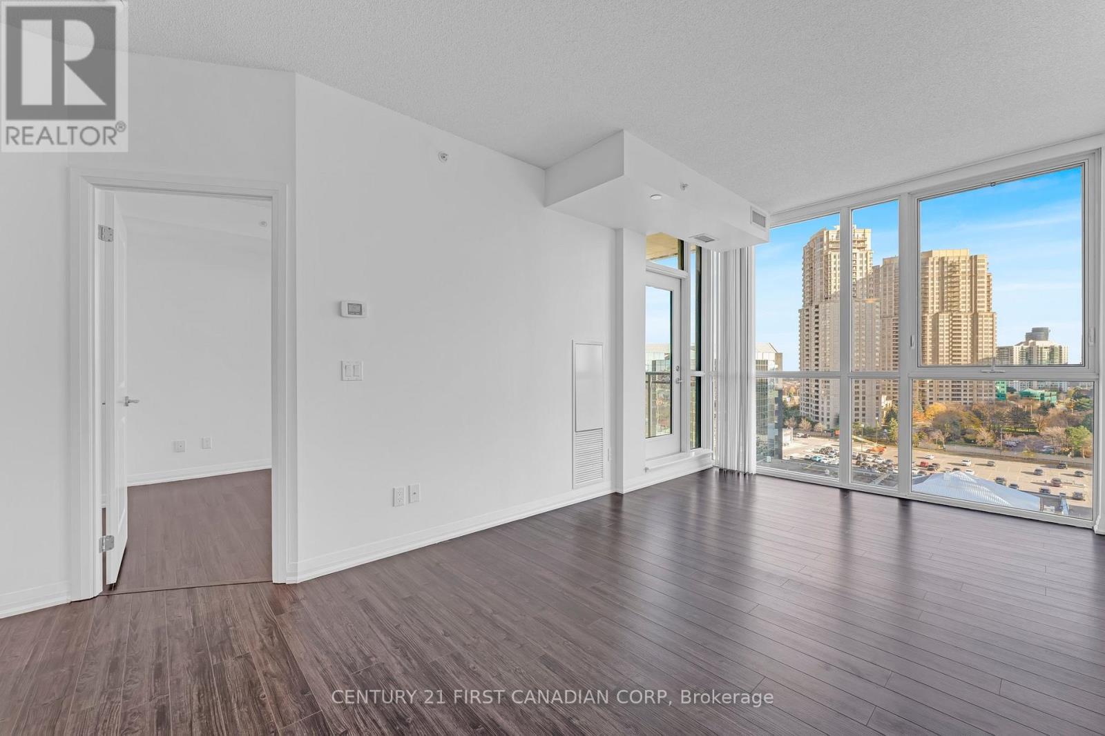 903 - 75 Eglinton Avenue W, Mississauga, Ontario  L5R 0E5 - Photo 9 - W12679256