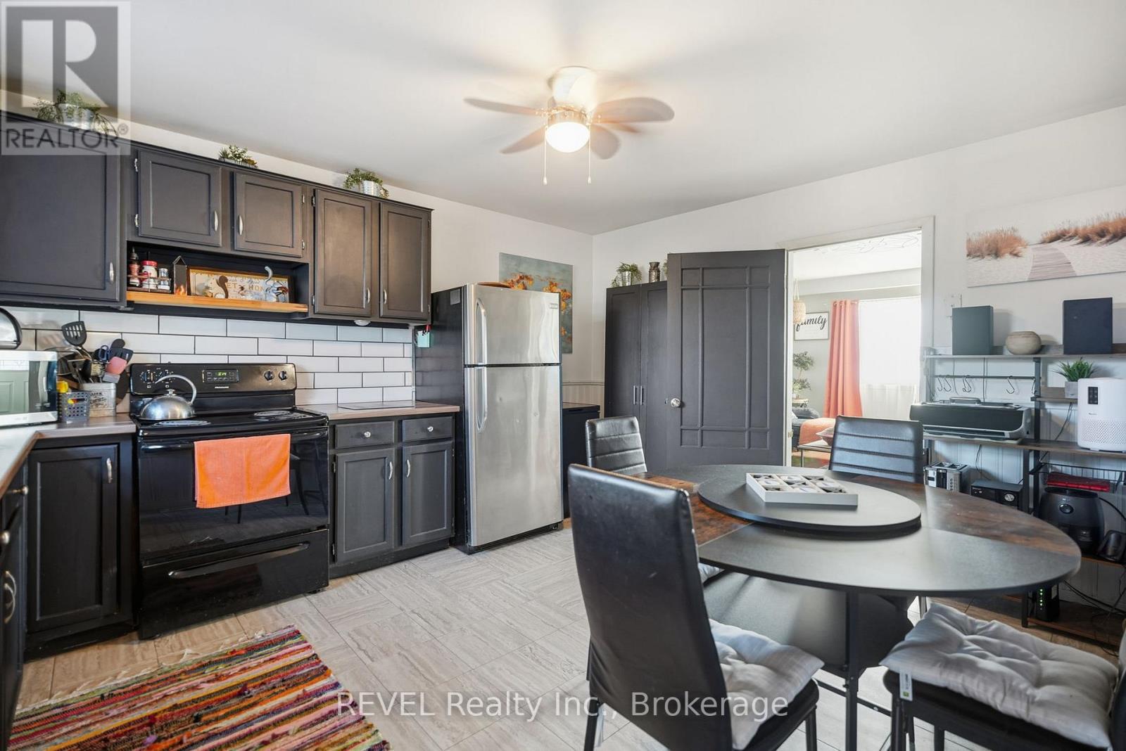 137 Wellington Street, Port Colborne, Ontario  L3K 2K1 - Photo 8 - X12679238