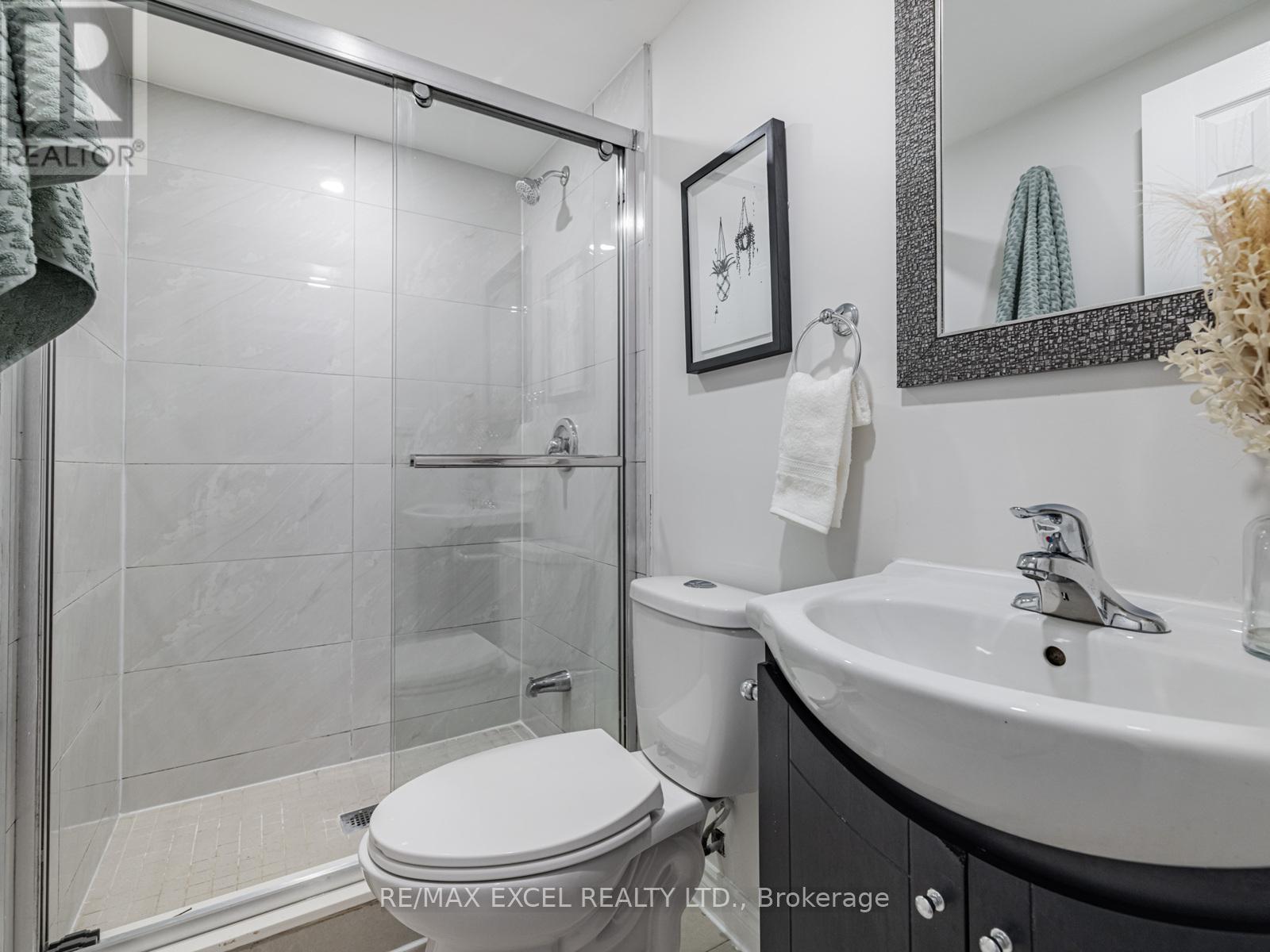 69 Baroness Crescent, Toronto, Ontario  M2J 3K4 - Photo 30 - C12679232