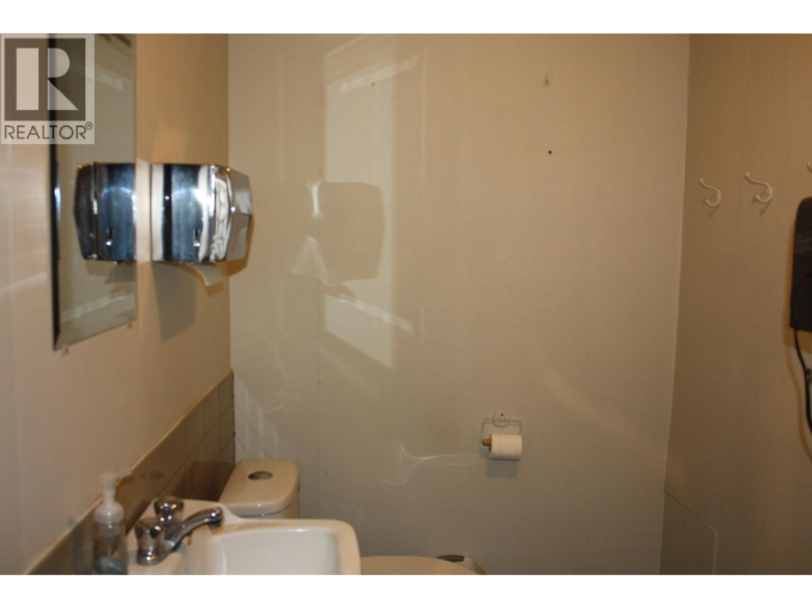 9708 Sikanni Road, Fort St. John, British Columbia  V1J 4V1 - Photo 11 - C8074929