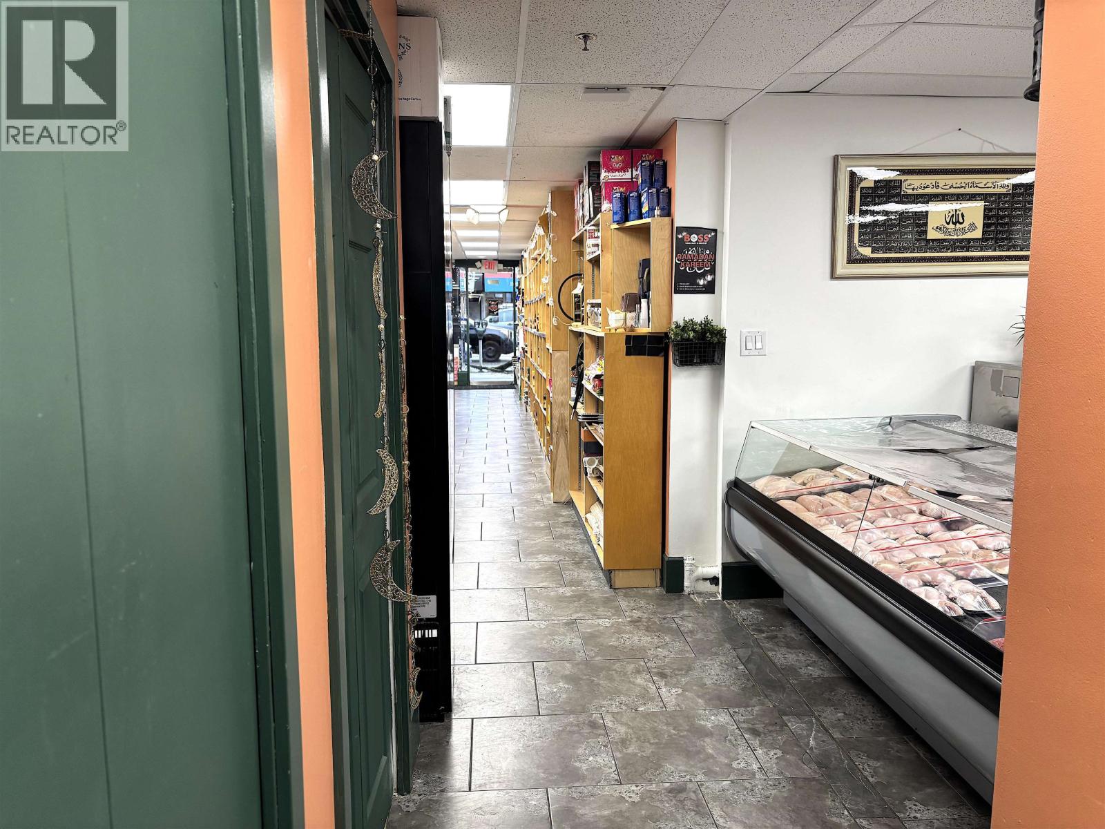 3216 W Broadway, Vancouver, British Columbia  V6K 2H4 - Photo 8 - C8074844