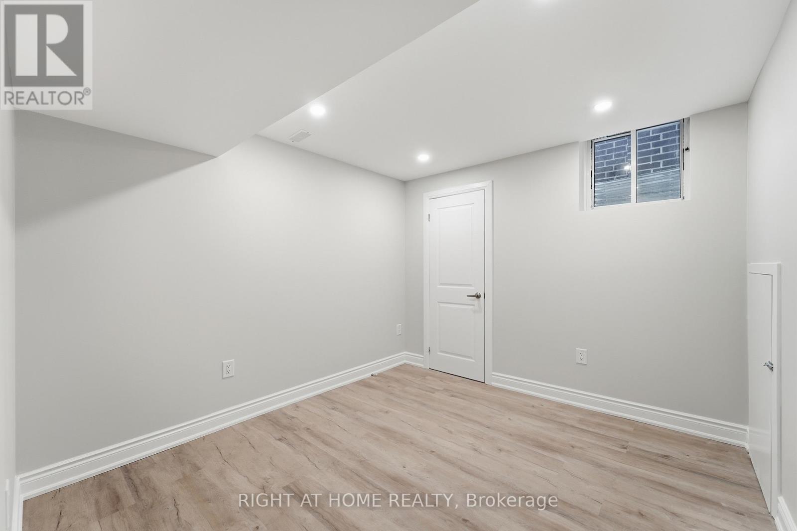 Lower - 7 Walter Clifford Nesbitt Drive, Whitby, Ontario  L1P 0G5 - Photo 17 - E12679262