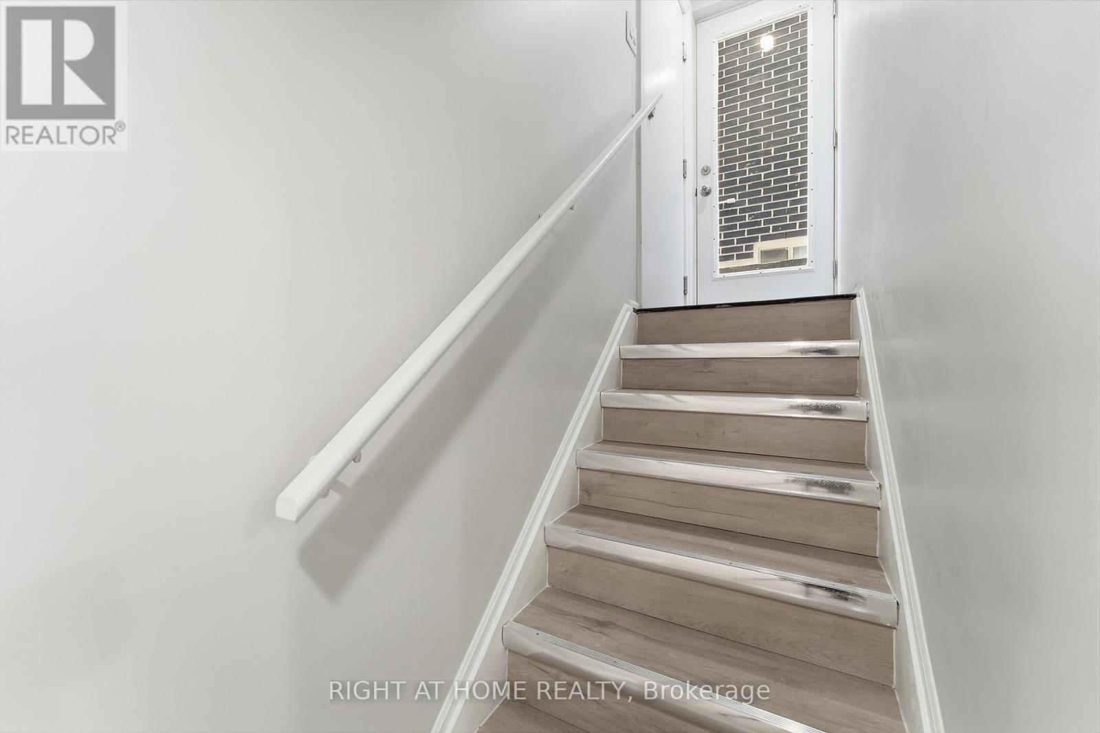 Lower - 7 Walter Clifford Nesbitt Drive, Whitby, Ontario  L1P 0G5 - Photo 5 - E12679262