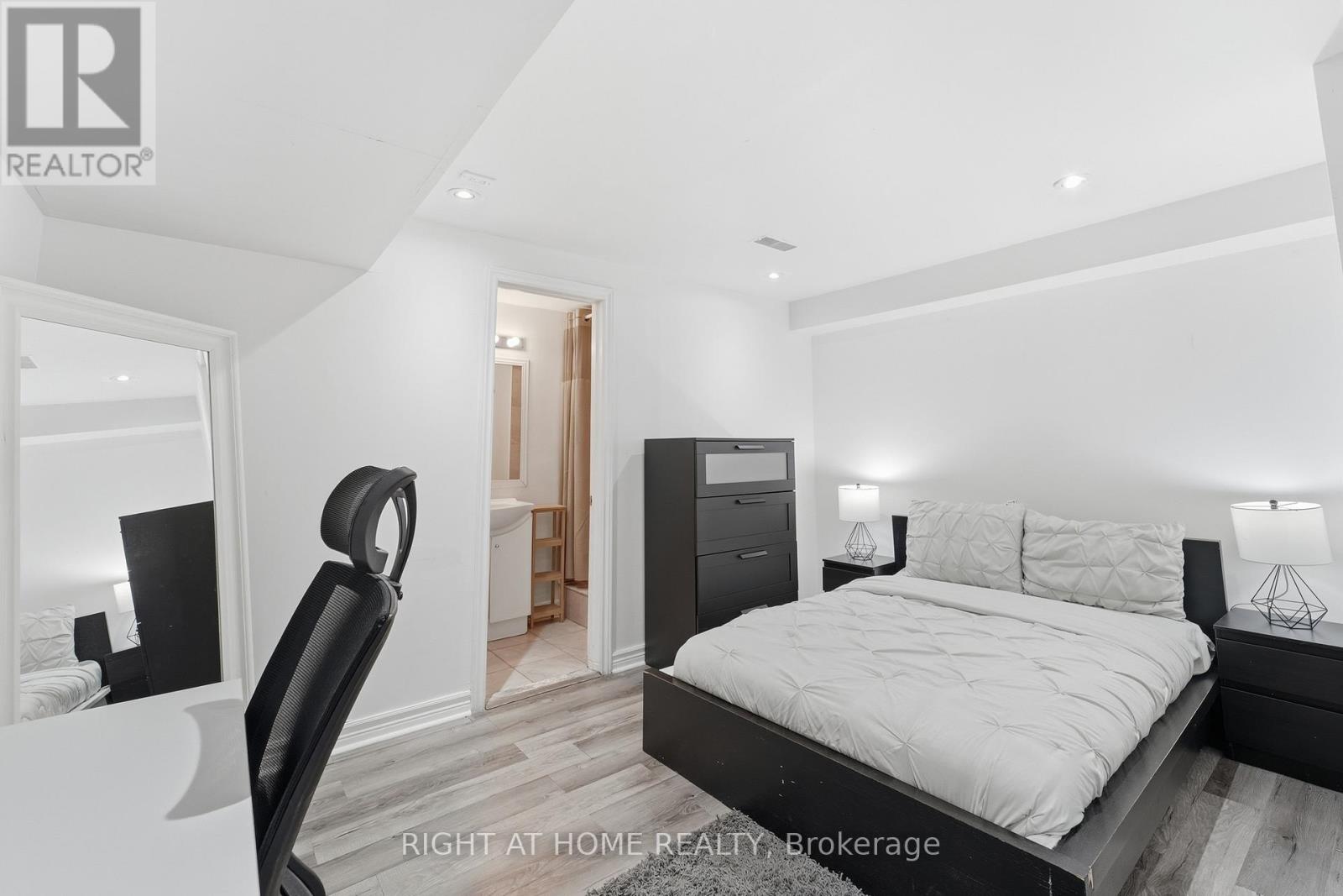 Lower - 2825 St. Clair Avenue E, Toronto, Ontario  M4B 1N3 - Photo 15 - E12679266