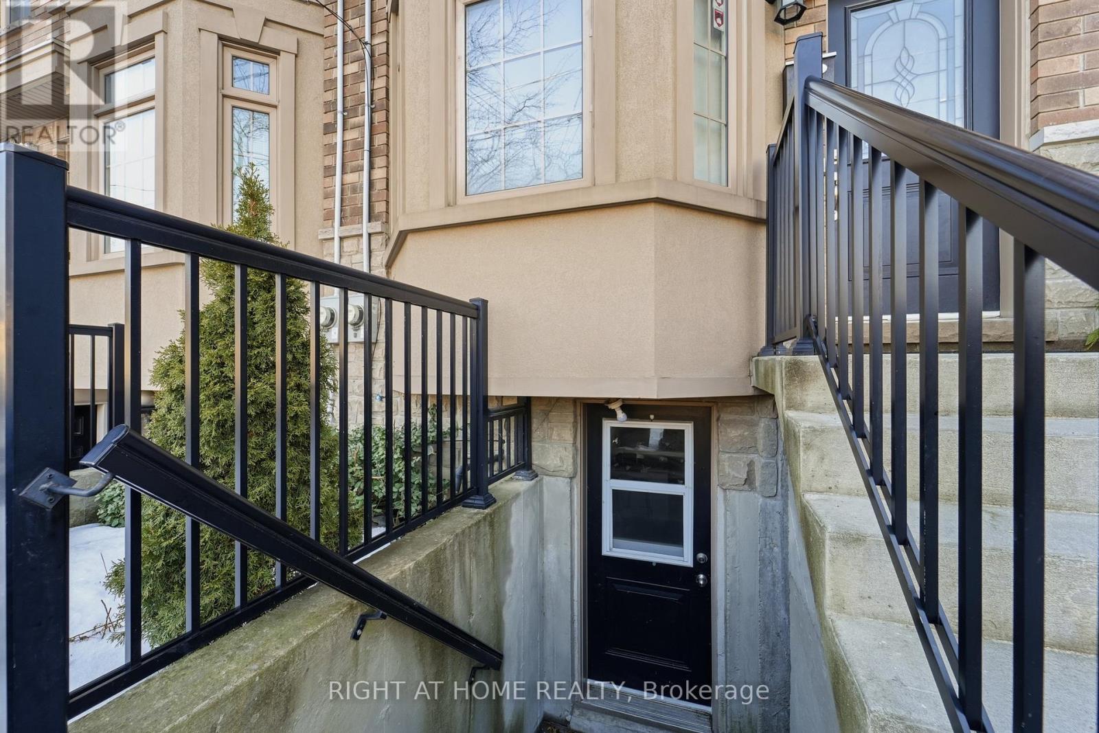 Lower - 2825 St. Clair Avenue E, Toronto, Ontario  M4B 1N3 - Photo 3 - E12679266