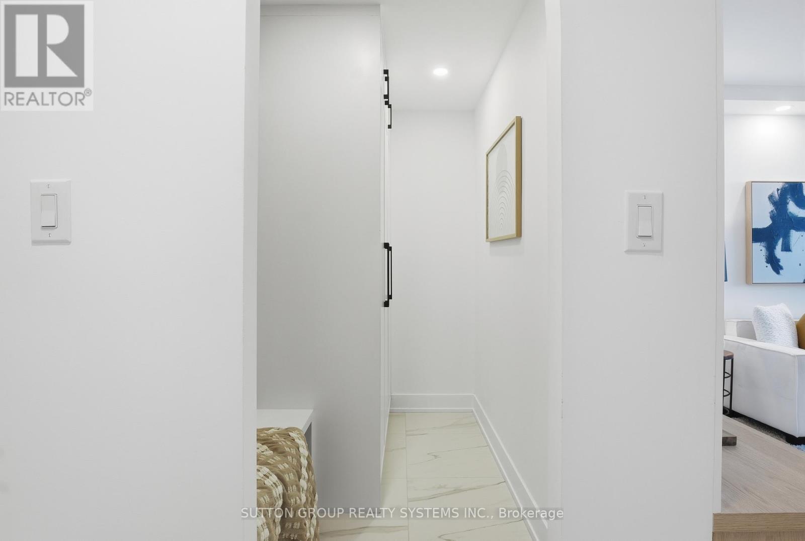 909 - 60 Southport Street, Toronto, Ontario M6S 3N4 - Photo 3 - W12679214