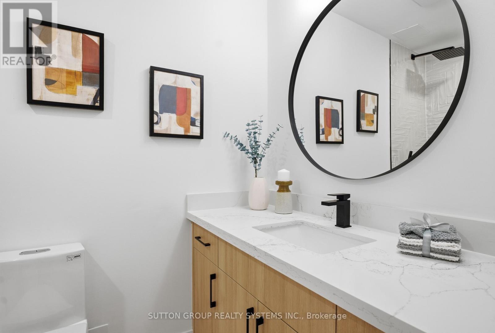 909 - 60 Southport Street, Toronto, Ontario M6S 3N4 - Photo 39 - W12679214