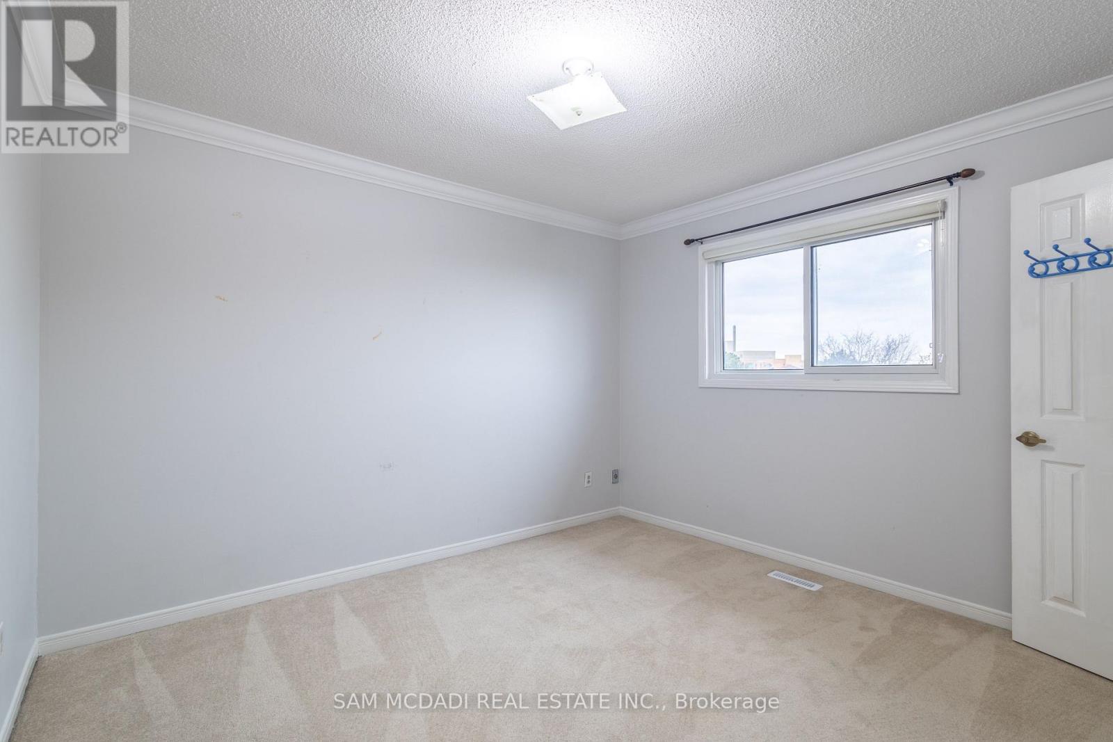 2093 The Chase, Mississauga, Ontario  L5M 3B8 - Photo 29 - W12679222