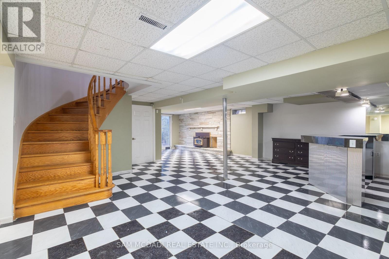 2093 The Chase, Mississauga, Ontario  L5M 3B8 - Photo 30 - W12679222