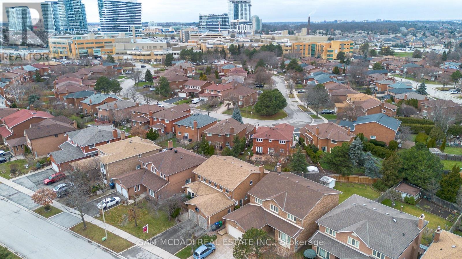 2093 The Chase, Mississauga, Ontario  L5M 3B8 - Photo 37 - W12679222