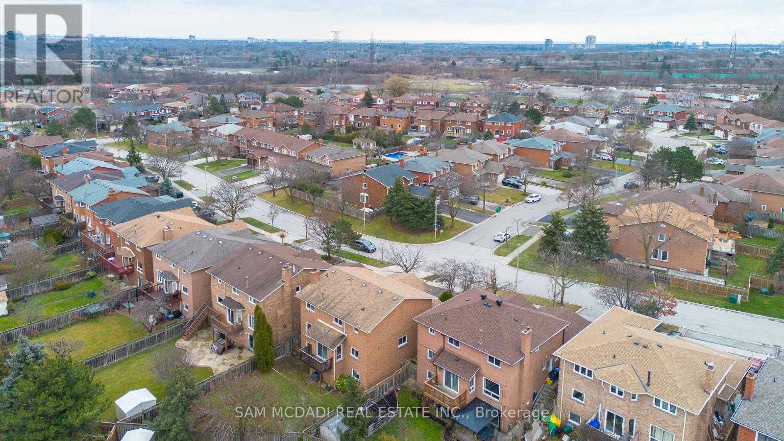 2093 The Chase, Mississauga, Ontario  L5M 3B8 - Photo 39 - W12679222