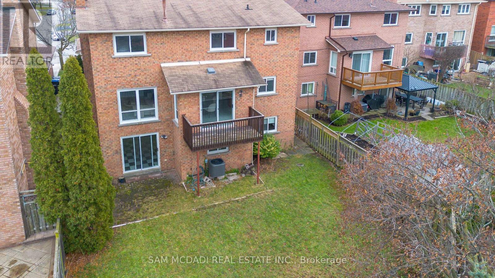 2093 The Chase, Mississauga, Ontario  L5M 3B8 - Photo 42 - W12679222