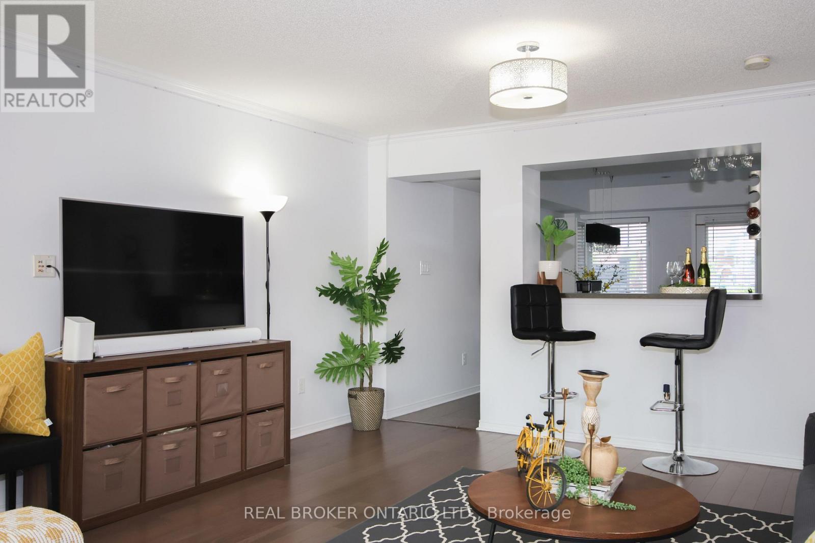 9 - 3200 Bentley Drive, Mississauga, Ontario  L5M 0P7 - Photo 6 - W12679254