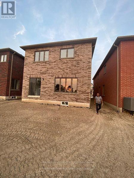 212 Palace Street E, Thorold, Ontario  L2V 5G7 - Photo 20 - X12679204