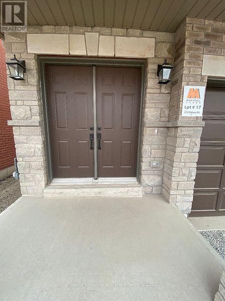 212 Palace Street E, Thorold, Ontario  L2V 5G7 - Photo 3 - X12679204