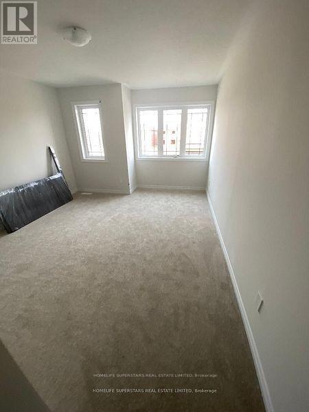 212 Palace Street E, Thorold, Ontario  L2V 5G7 - Photo 9 - X12679204