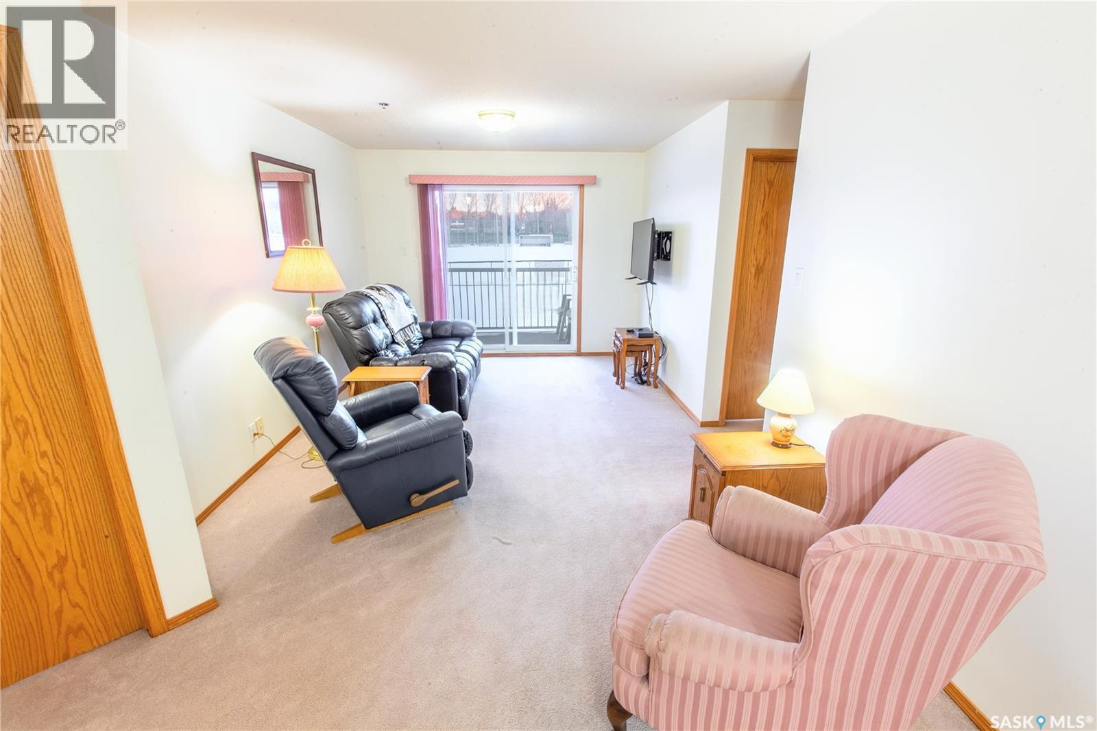 106 - 605 3rd Avenue Ne, Moose Jaw, Saskatchewan  S6H 0L6 - Photo 3 - SK022491