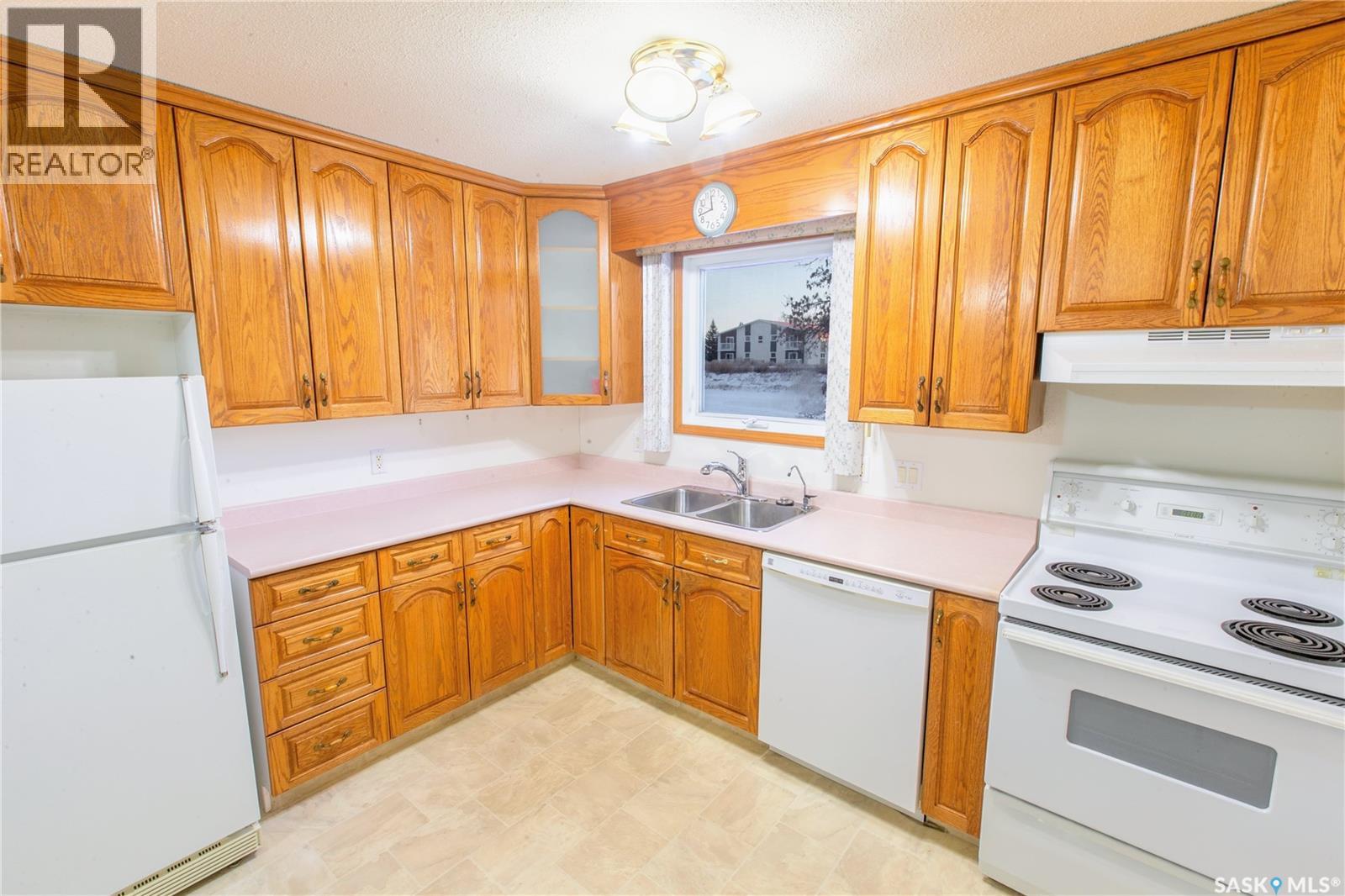 106 - 605 3rd Avenue Ne, Moose Jaw, Saskatchewan  S6H 0L6 - Photo 5 - SK022491