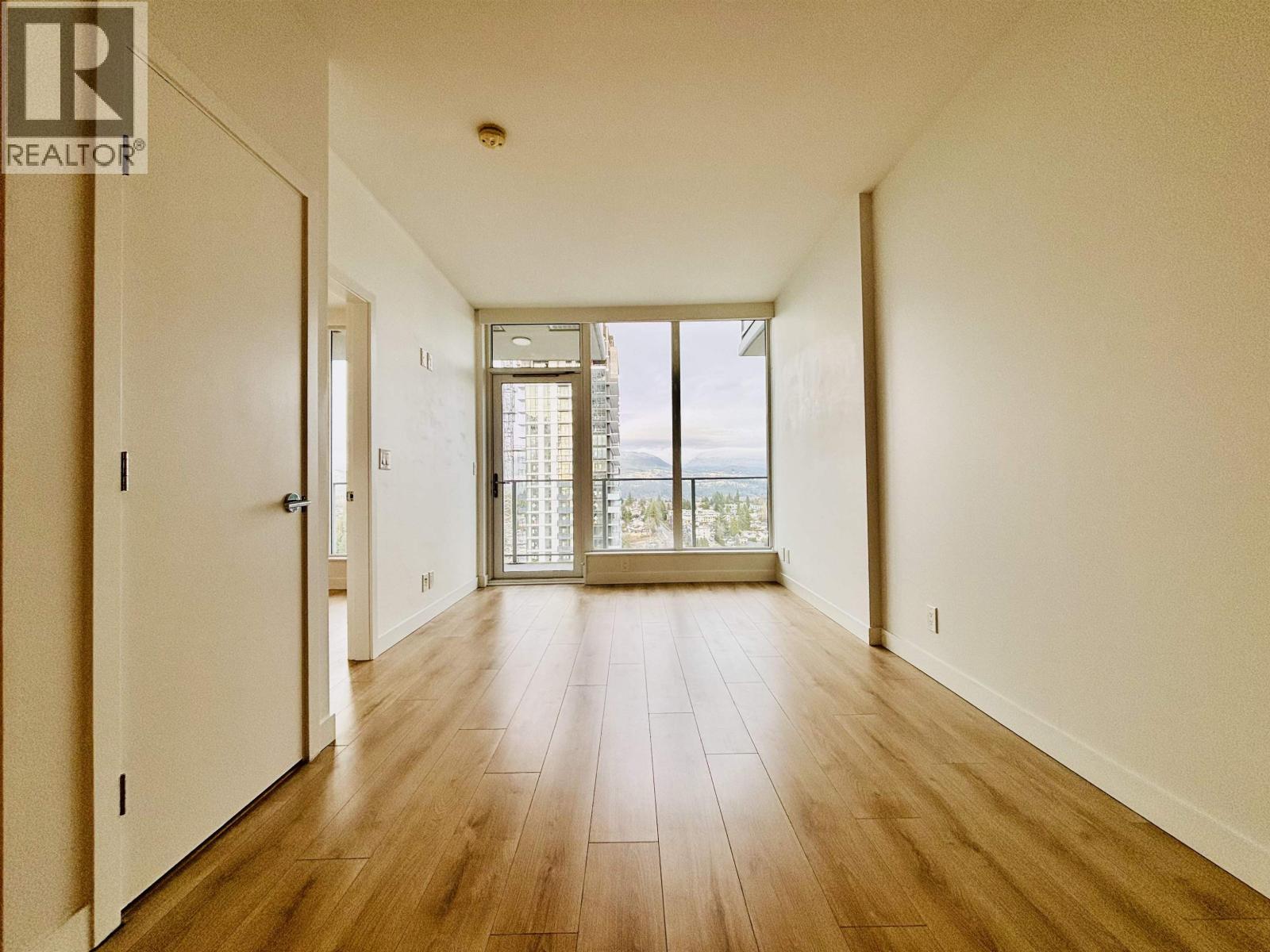 2605 567 Clarke Road, Coquitlam, British Columbia  V3J 0K7 - Photo 3 - R3077471