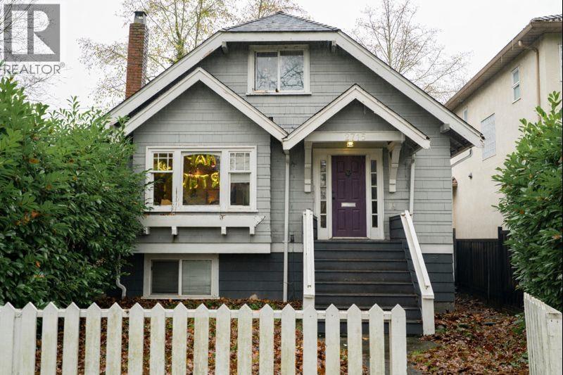 2715 W 16TH AVENUE, Vancouver, British Columbia
