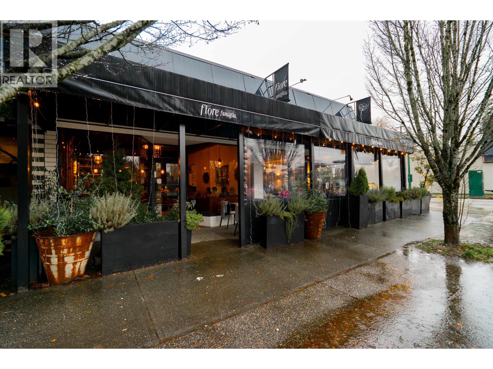 2715 W 16th Avenue, Vancouver, British Columbia  V6K 3C3 - Photo 33 - R3074007