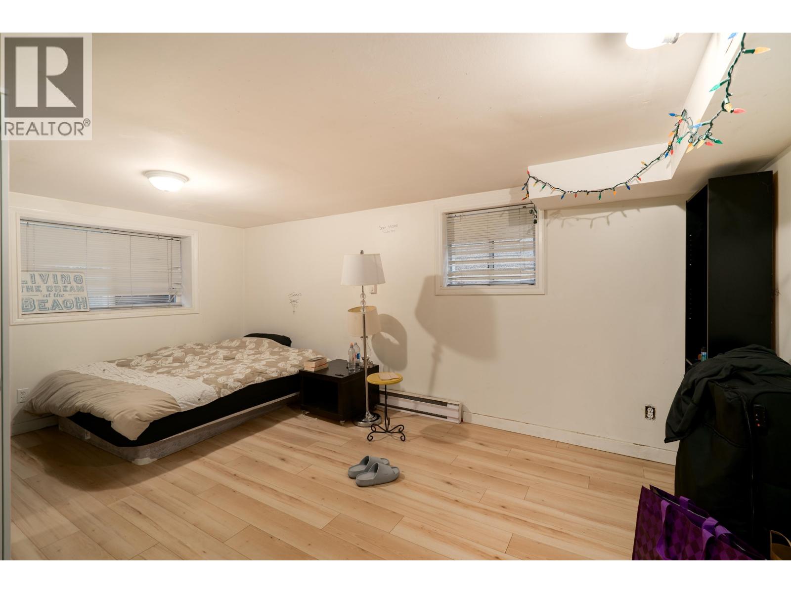 2715 W 16th Avenue, Vancouver, British Columbia  V6K 3C3 - Photo 25 - R3074007