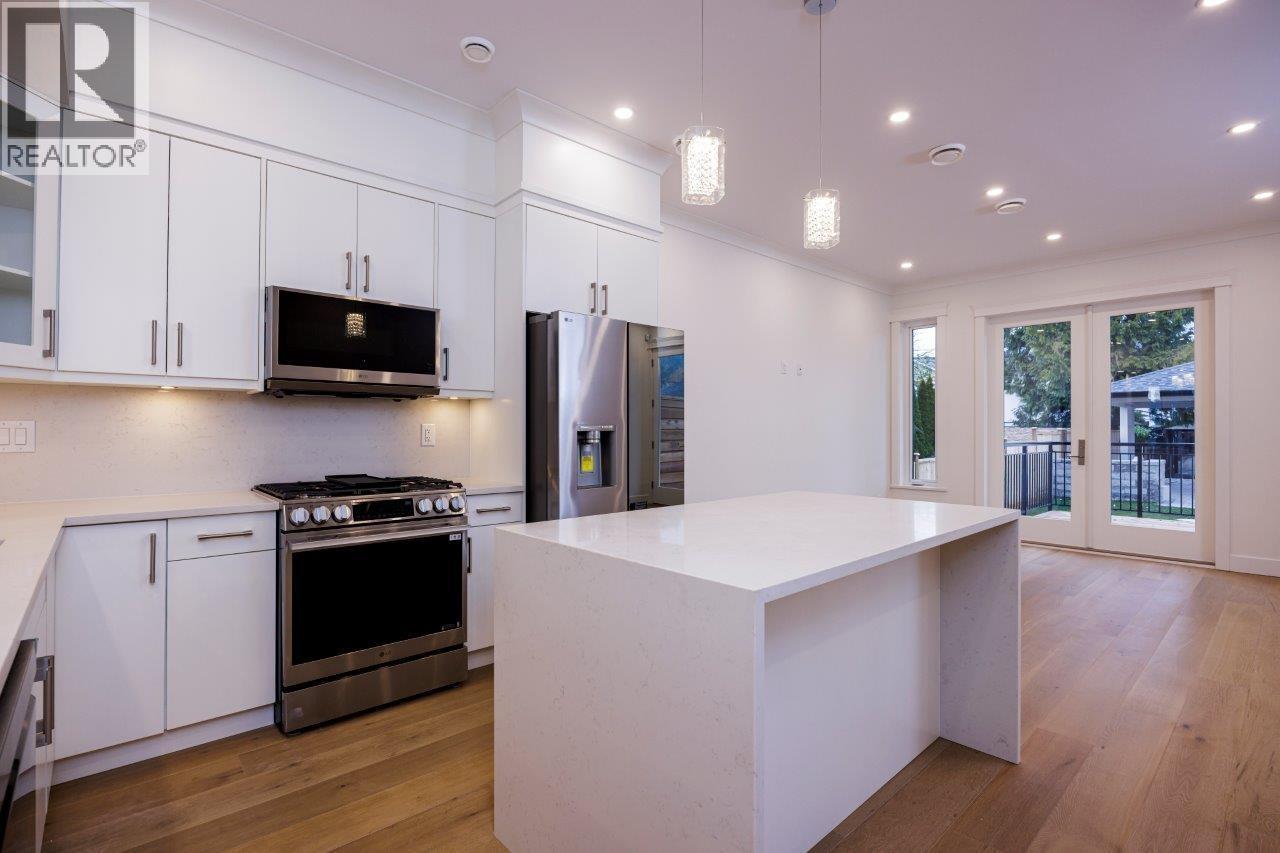 254 E 18th Street, North Vancouver, British Columbia  V7L 2X6 - Photo 12 - R3077691