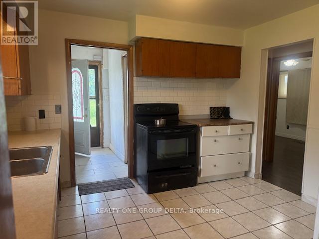 7121 Highway 124 Road S, Guelph/eramosa, Ontario  N1H 6H7 - Photo 15 - X12441851