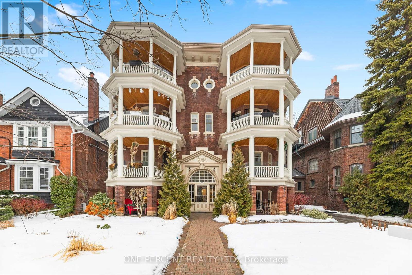 2 - 68 KENDAL AVENUE, Toronto, Ontario