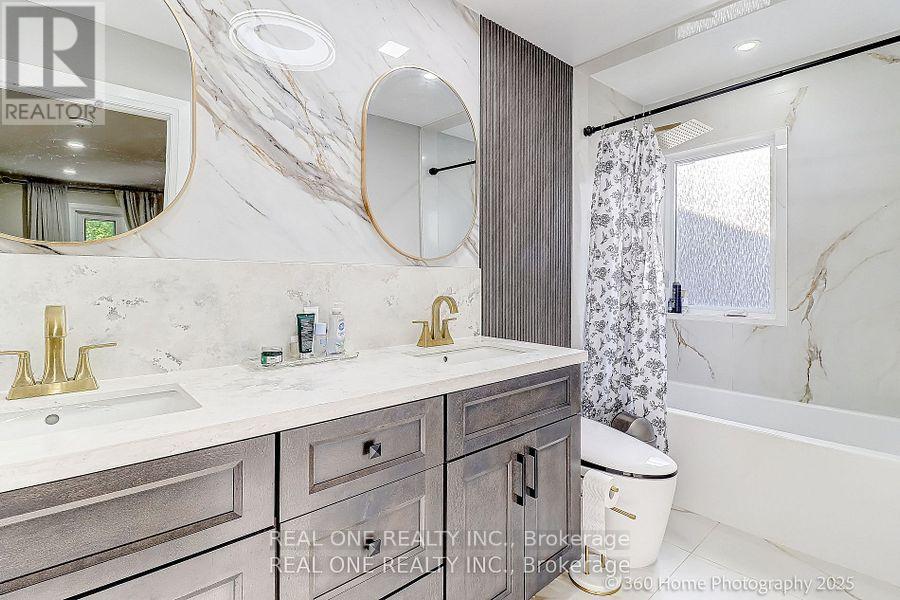 10 North Hills Terrace, Toronto, Ontario  M3C 1M6 - Photo 20 - C12679304