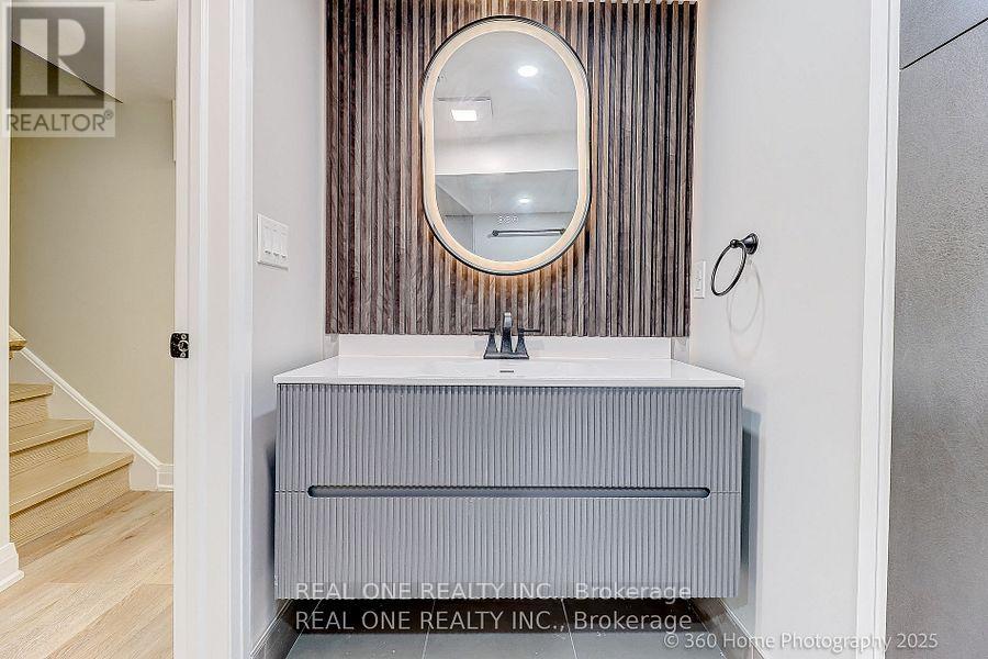 10 North Hills Terrace, Toronto, Ontario  M3C 1M6 - Photo 24 - C12679304