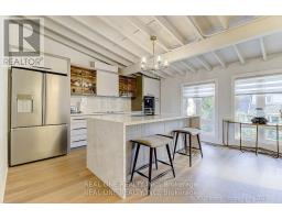 10 NORTH HILLS TERRACE, Toronto, Ontario